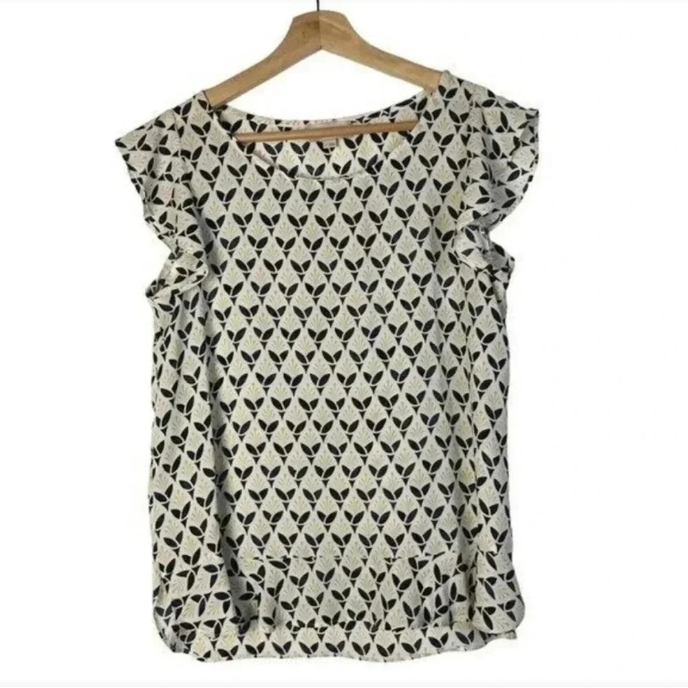 ANN TAYLOR LOFT | Navy and Cream Patterned Blouse Fluttered Sleeve | Size S - Picture 2 of 4